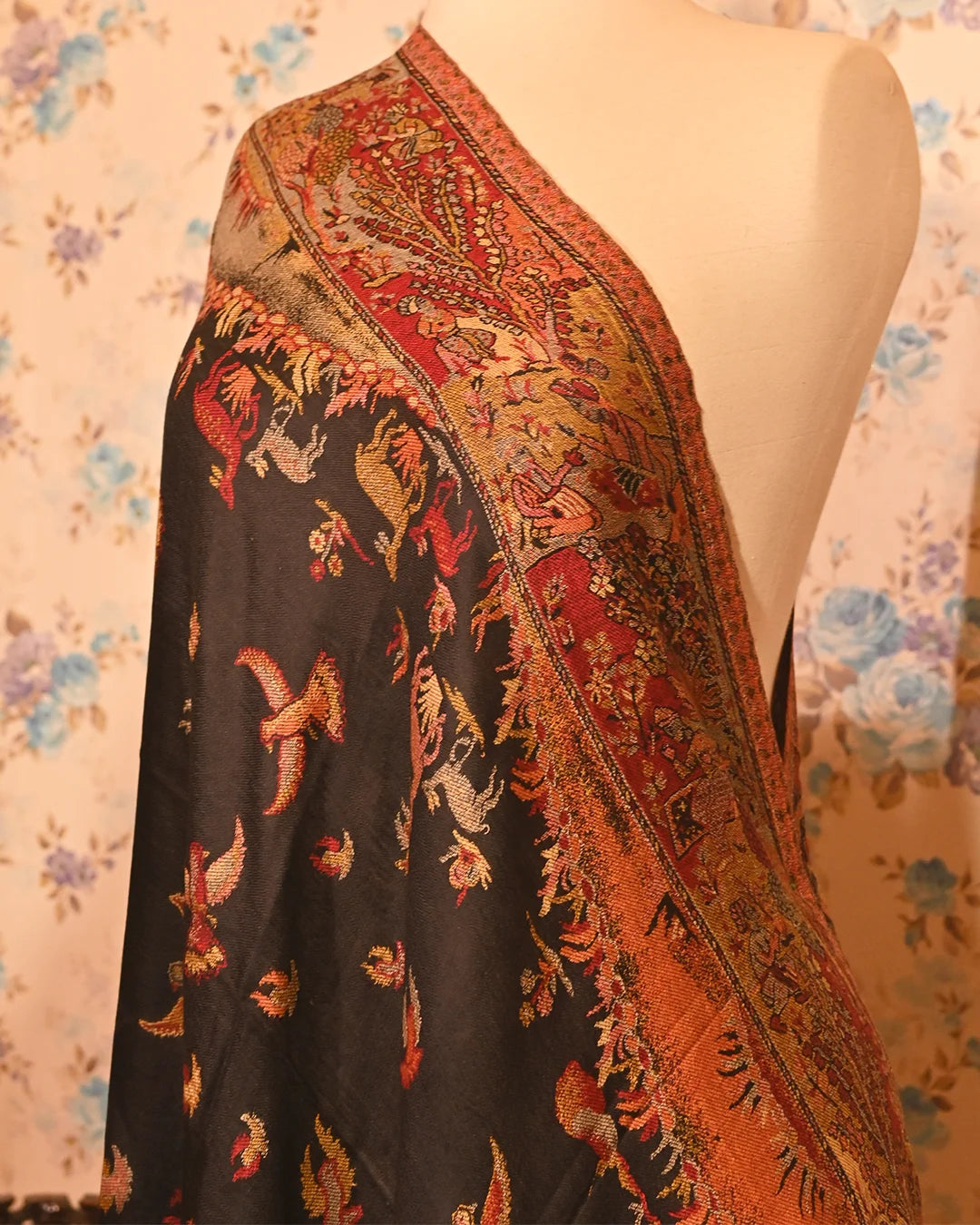 Crimson Jaal Kani Pashmina