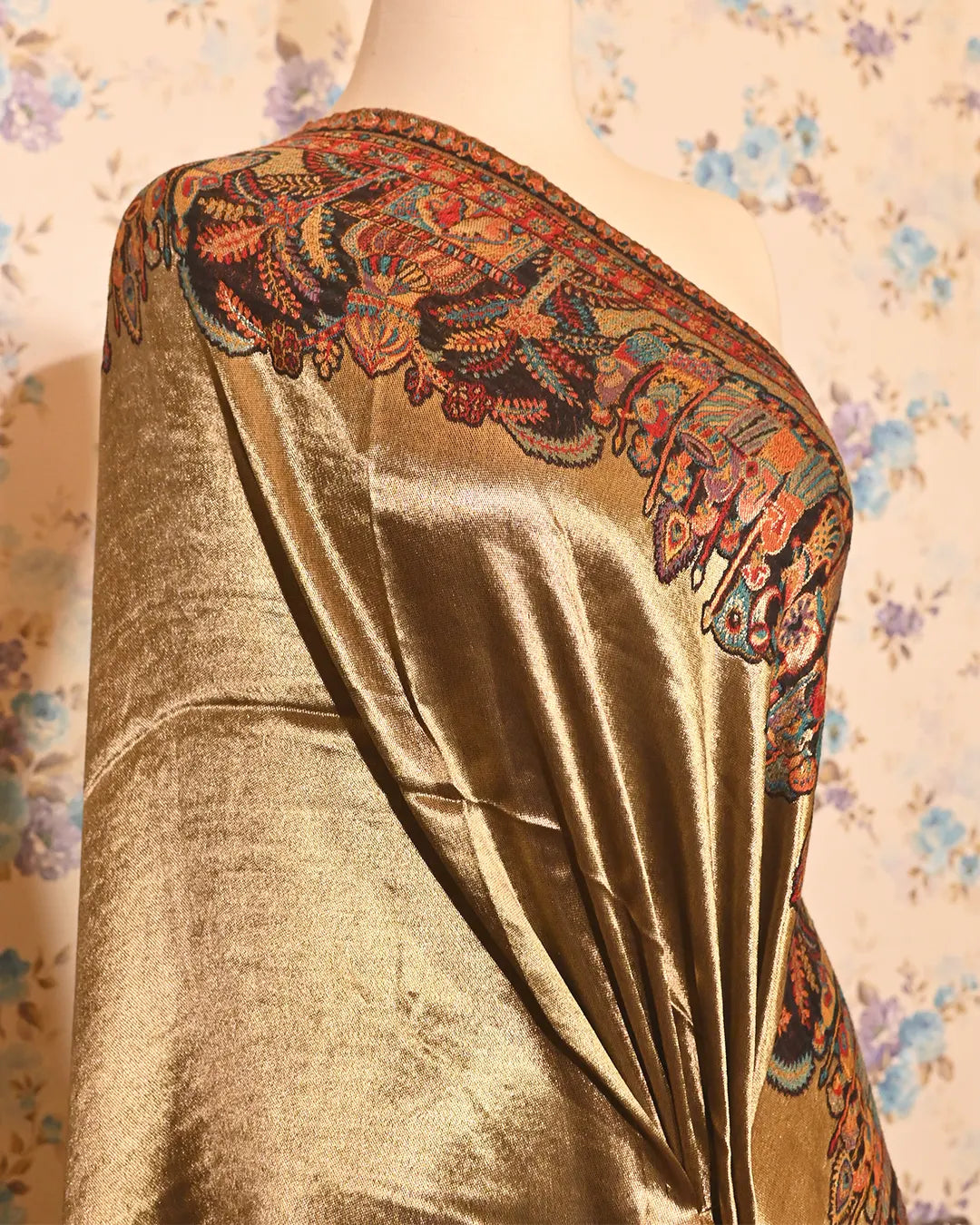 Caravan Motif Pashmina