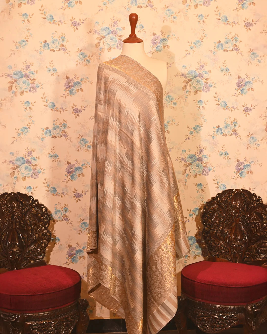 Ivory Mist Ikkat Pashmina