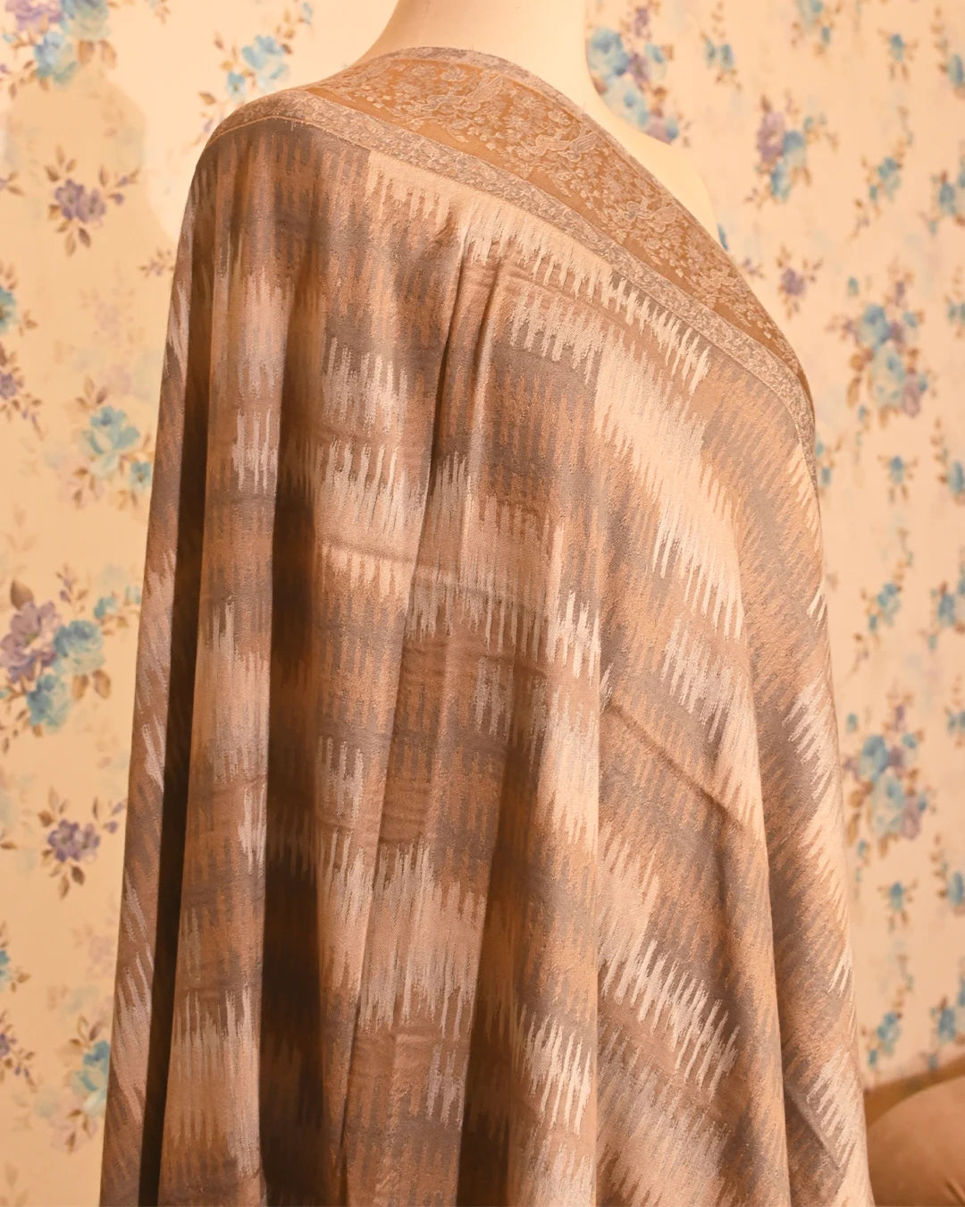 Ivory Mist Ikkat Pashmina