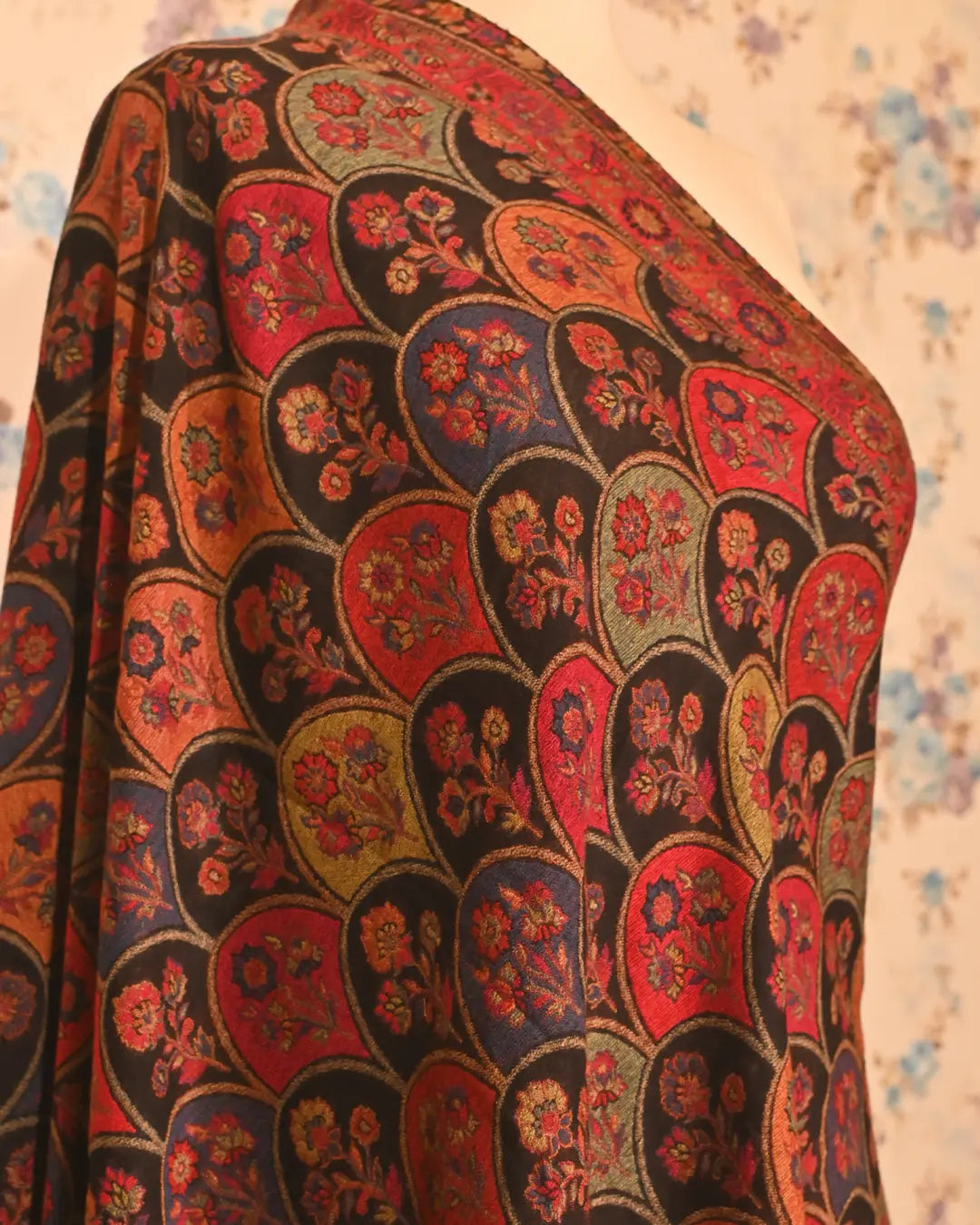 Jharokha Bloom Pashmina